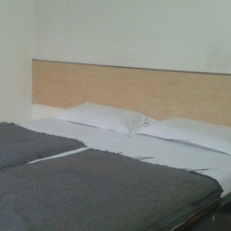 Swagat Lodge Shirdi Esterno foto